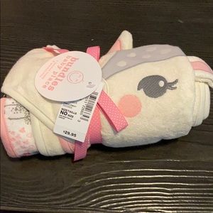 Bundles Hooded Unicorn Towel and Washcloth Set